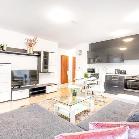 Modern Apartment With Free Garage And Balcony In The Downtown Budapešť Exteriér fotografie