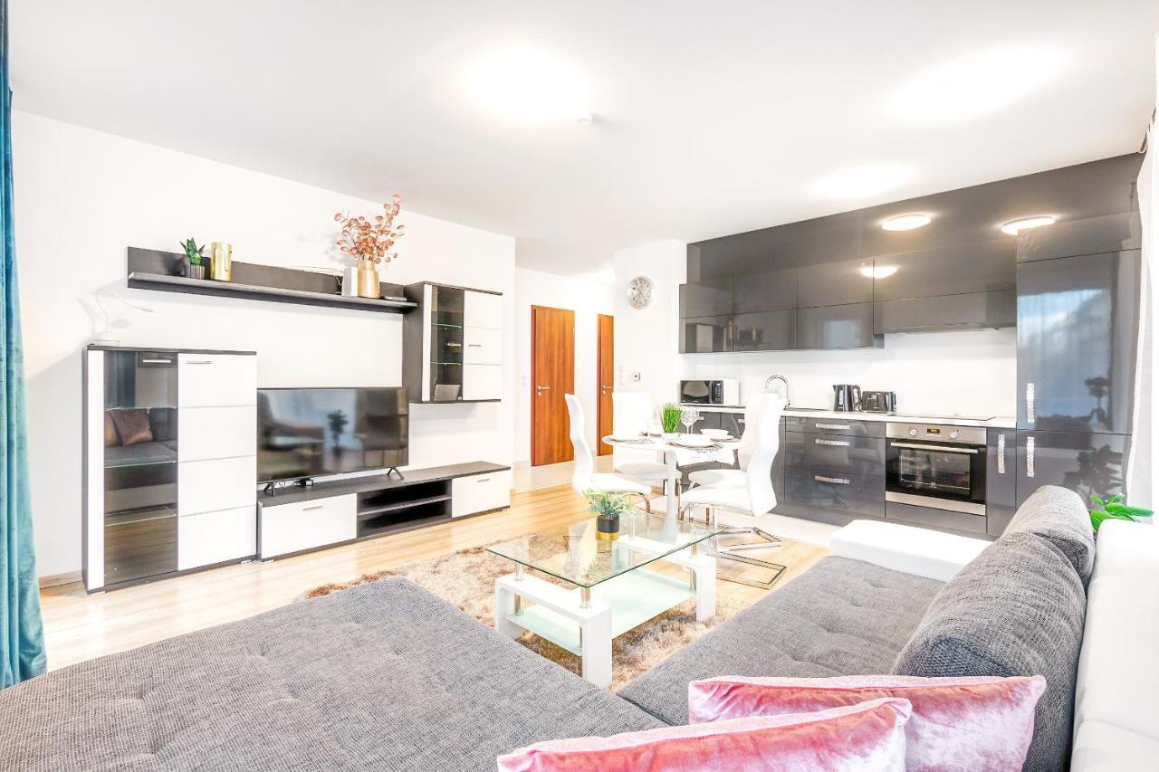 Modern Apartment With Free Garage And Balcony In The Downtown Budapešť Exteriér fotografie